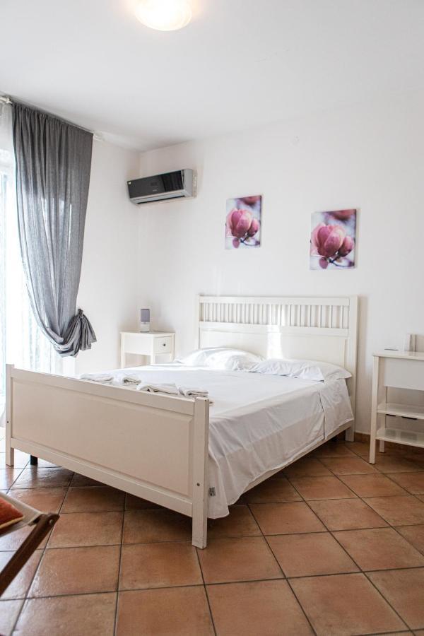 Gambero Nero Hotell Tellaro Exteriör bild